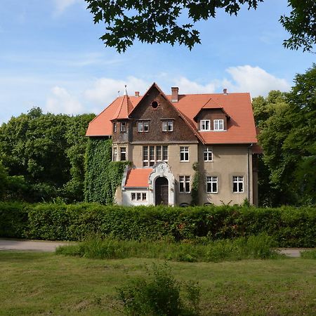 Palac Mysliwski Orle Solutions Miroslawiec Ngoại thất bức ảnh